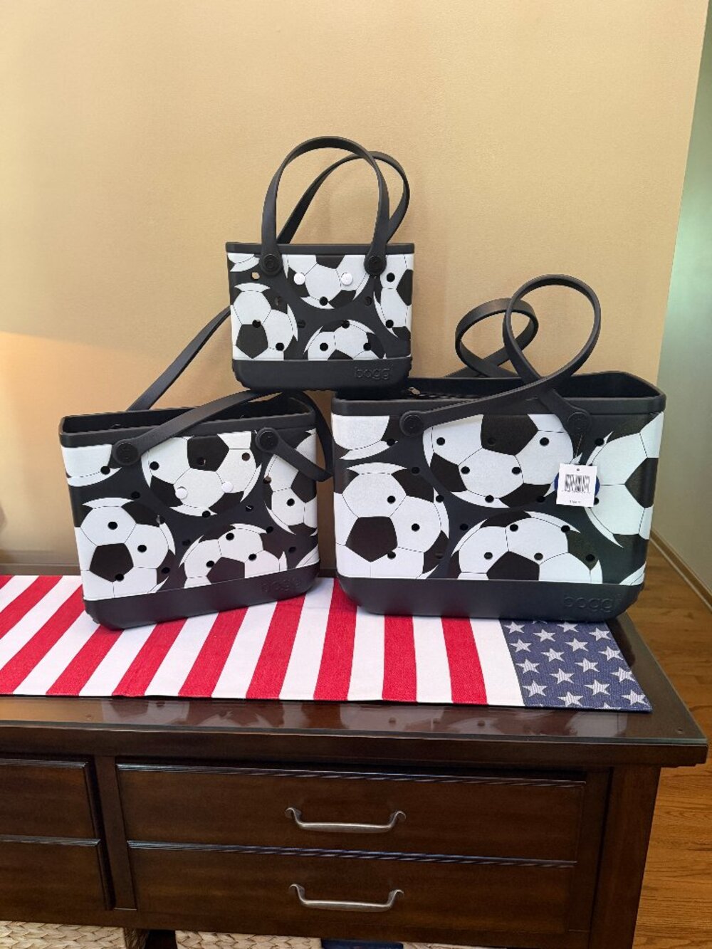 Bogg Bags SOCCER SELECT size Bitty, Baby Lg BNWT Original Tags Priced below